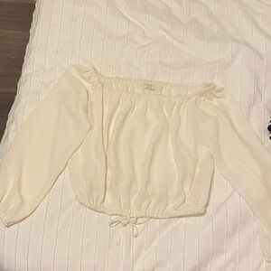 Aritzia Wilfred Off-Shoulder Blouse